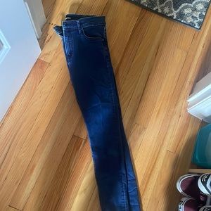 Size 8 in women jeans, Express brand, only worn once , cute jeans